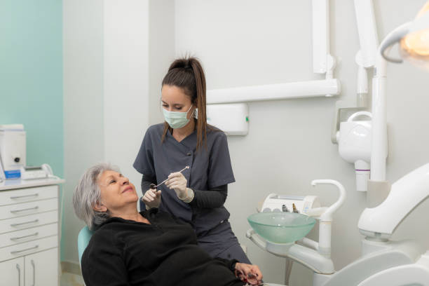 Best Weekend Emergency Dentist in Charlotte, TN